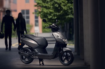 Peugeot Kisbee 50 RS 4T 2019 - Bild 2