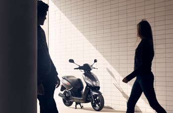 Peugeot Kisbee 50 RS 4T 2019 - Bild 3