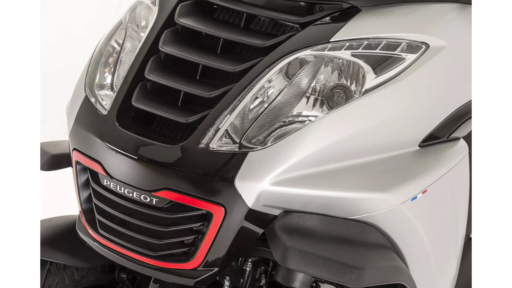 Peugeot Metropolis 400i RS - Image 6 Peugeot Metropolis 400i RS - Image 6