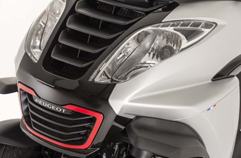 Peugeot Metropolis 400i RS 2019 - Bild 8 Peugeot Metropolis 400i RS 2019 - Bild 8