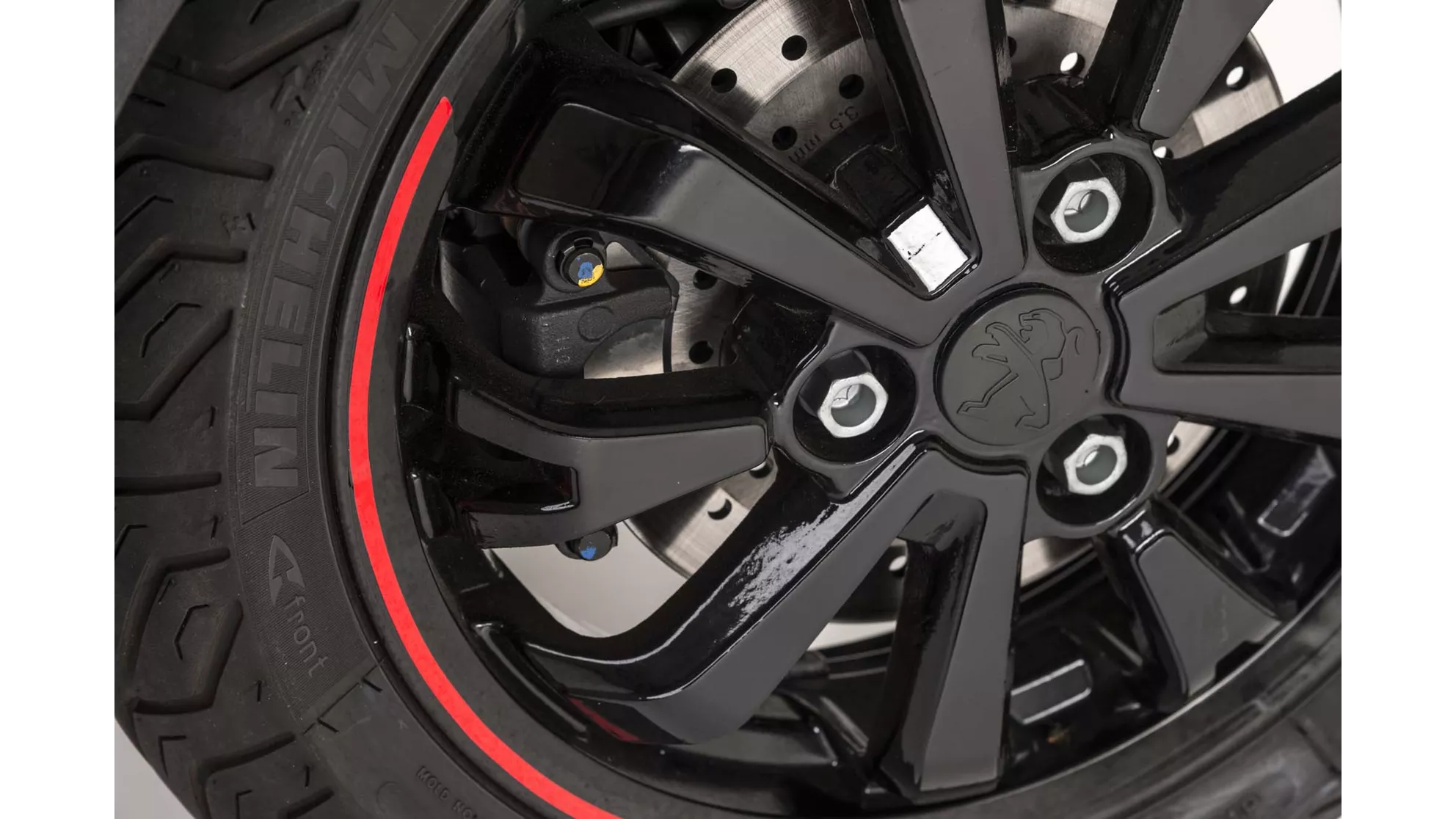 Peugeot Metropolis 400i RS - Image 16 Peugeot Metropolis 400i RS - Image 16