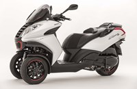 Peugeot Metropolis 400i RS 2019 - Bild 20 Peugeot Metropolis 400i RS 2019 - Bild 20