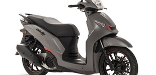 Peugeot Belville 200 RS 2019 vs Aprilia Scarabeo 200 i.e. 2013