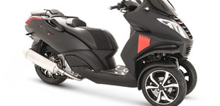 Piaggio MP3 500ie LT Business 2016 vs Peugeot Metropolis RX-R 2019
