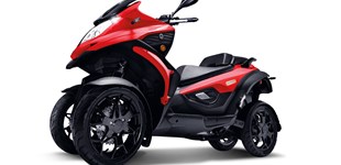 Quadro Vehicles QOODER 2019 vs Piaggio MP3 300 HPE Sport 2019