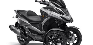 Quadro Vehicles Qv3 2019 vs Piaggio MP3 300 HPE Sport 2019