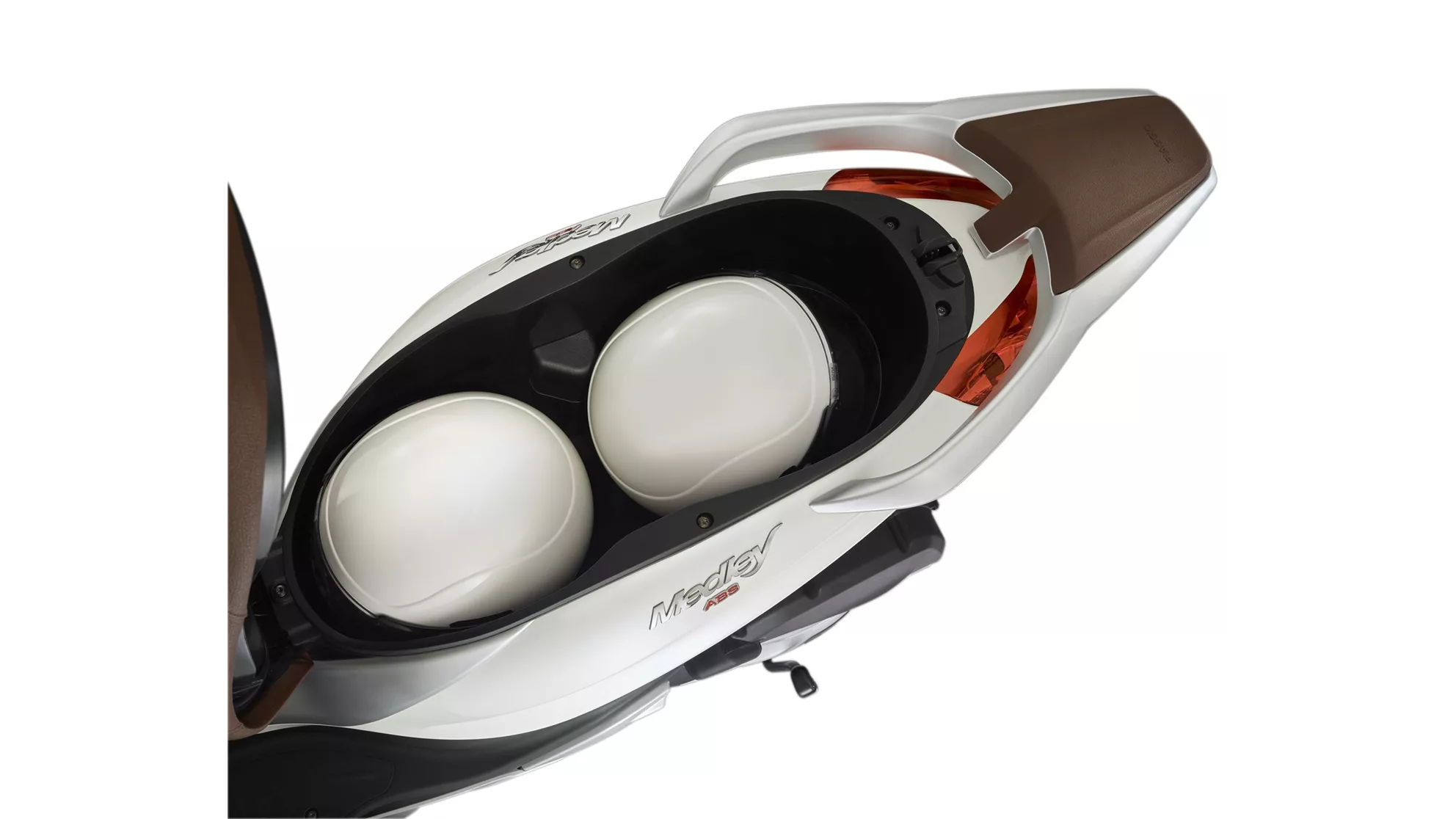 Piaggio Medley 125 ie IGET - Image 5 Piaggio Medley 125 ie IGET - Image 5