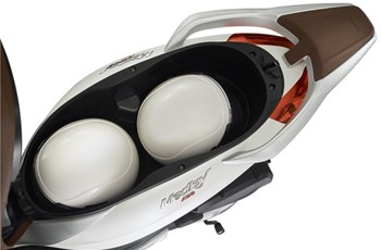 Piaggio Medley 125 ie IGET 2019 - Bild 7 Piaggio Medley 125 ie IGET 2019 - Bild 7