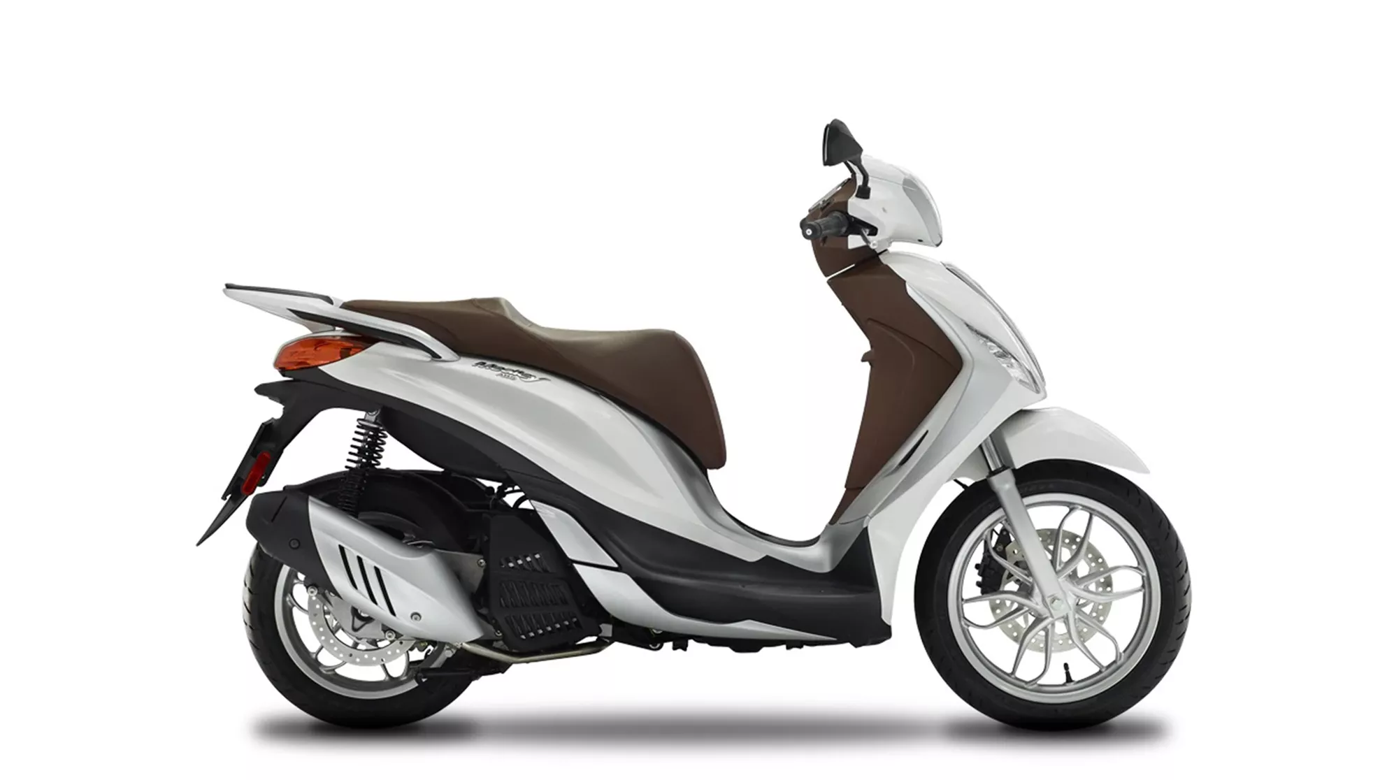 Piaggio Medley 125 ie IGET - Image 1 Piaggio Medley 125 ie IGET - Image 1