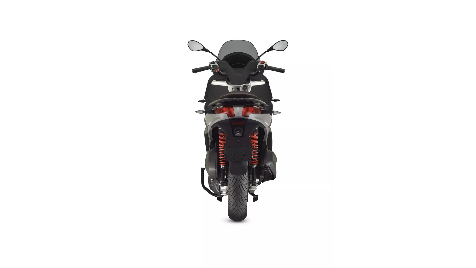 Piaggio MP3 300 HPE Sport - Image 5 Piaggio MP3 300 HPE Sport - Image 5