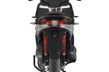 Piaggio MP3 300 HPE Sport 2019 - Bild 7 Piaggio MP3 300 HPE Sport 2019 - Bild 7