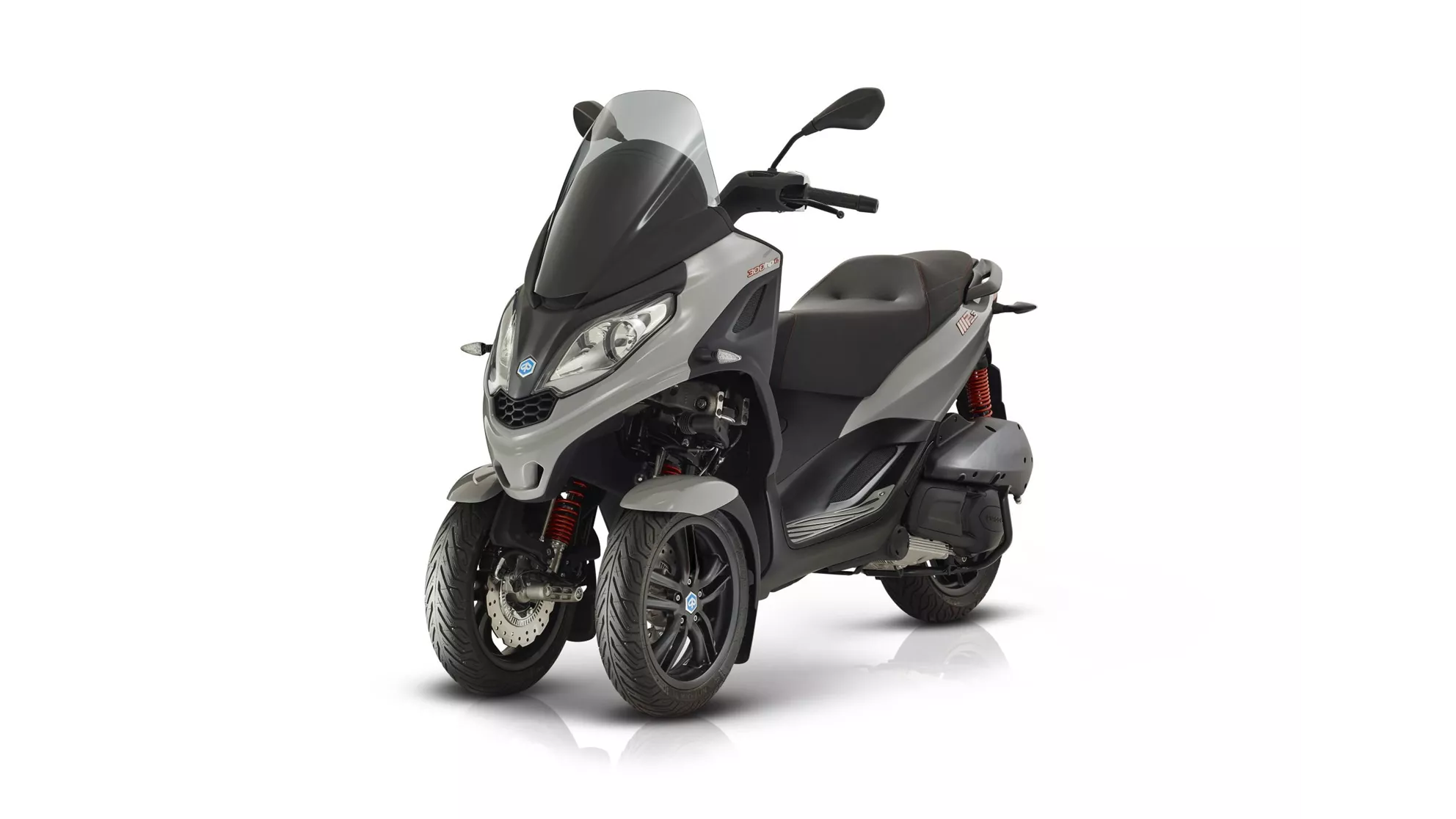 Piaggio MP3 300 HPE Sport - Image 7 Piaggio MP3 300 HPE Sport - Image 7