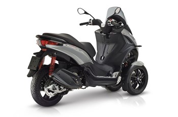 Piaggio MP3 300 HPE Sport 2019 - Bild 10 Piaggio MP3 300 HPE Sport 2019 - Bild 10