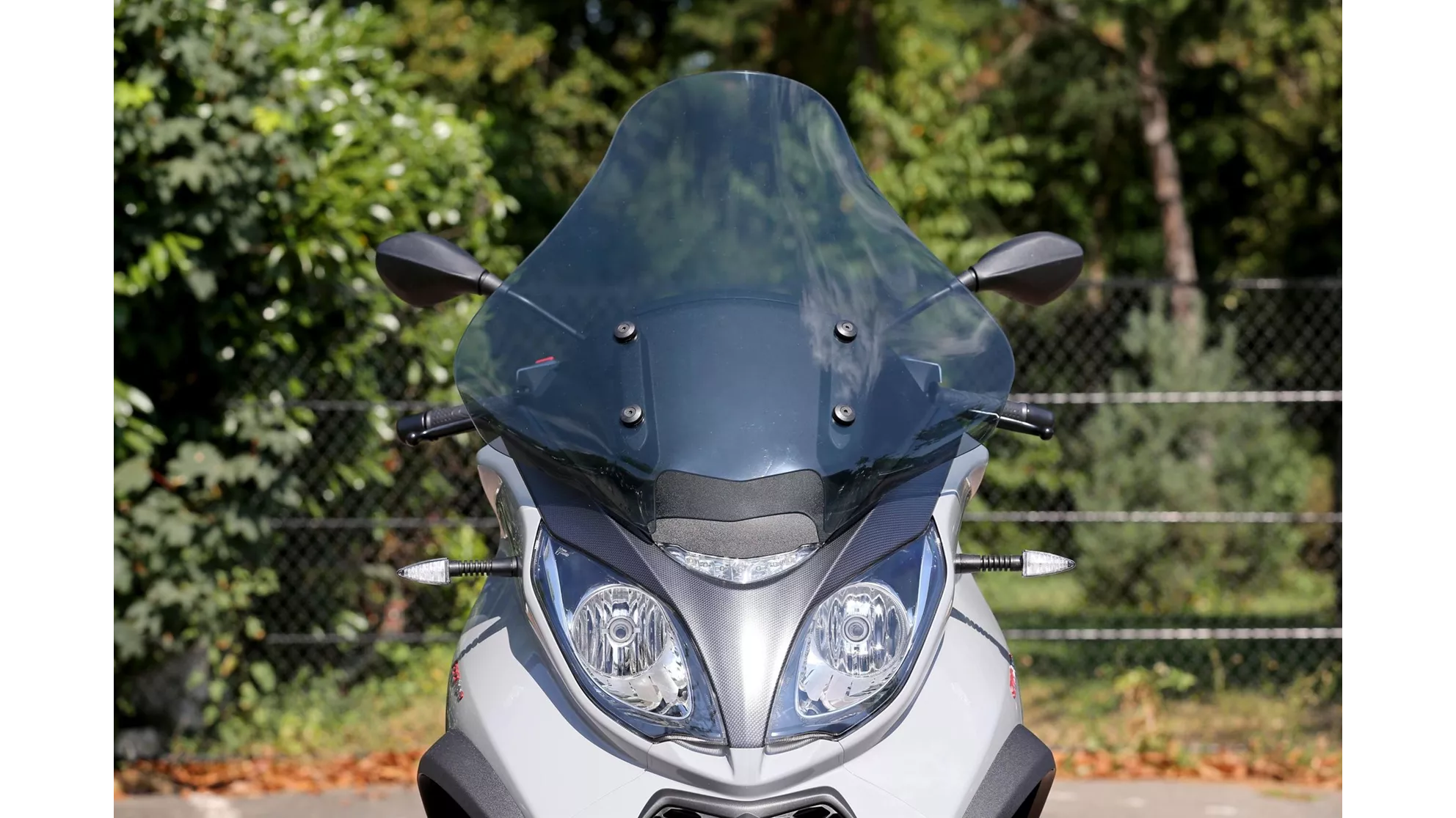 Piaggio MP3 500 hpe Sport - Image 7 Piaggio MP3 500 hpe Sport - Image 7