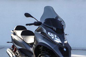 Piaggio MP3 500 hpe Sport Advanced 2019 - Bild 11 Piaggio MP3 500 hpe Sport Advanced 2019 - Bild 11