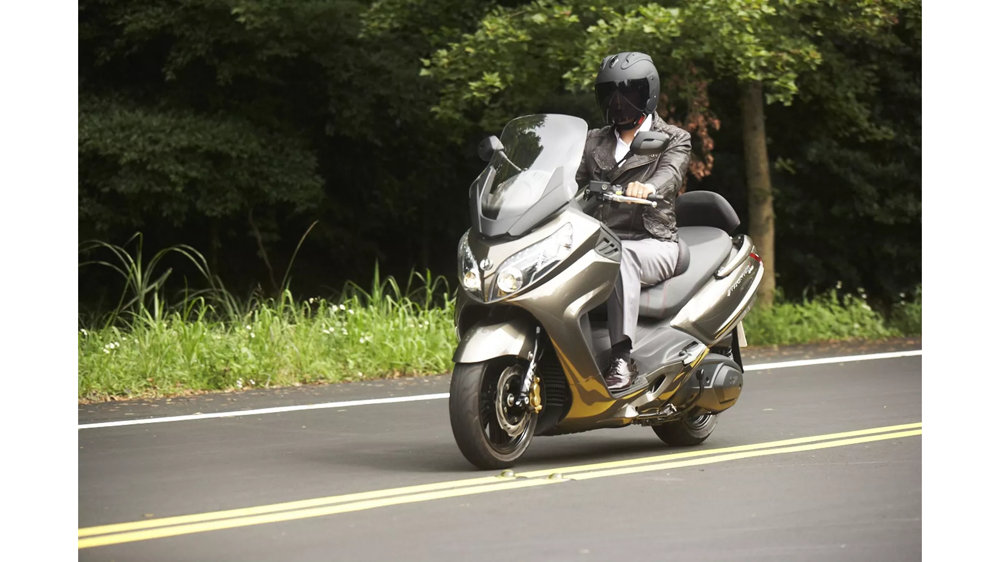 Sym MaxSym 400i - Image 9 Sym MaxSym 400i - Image 9