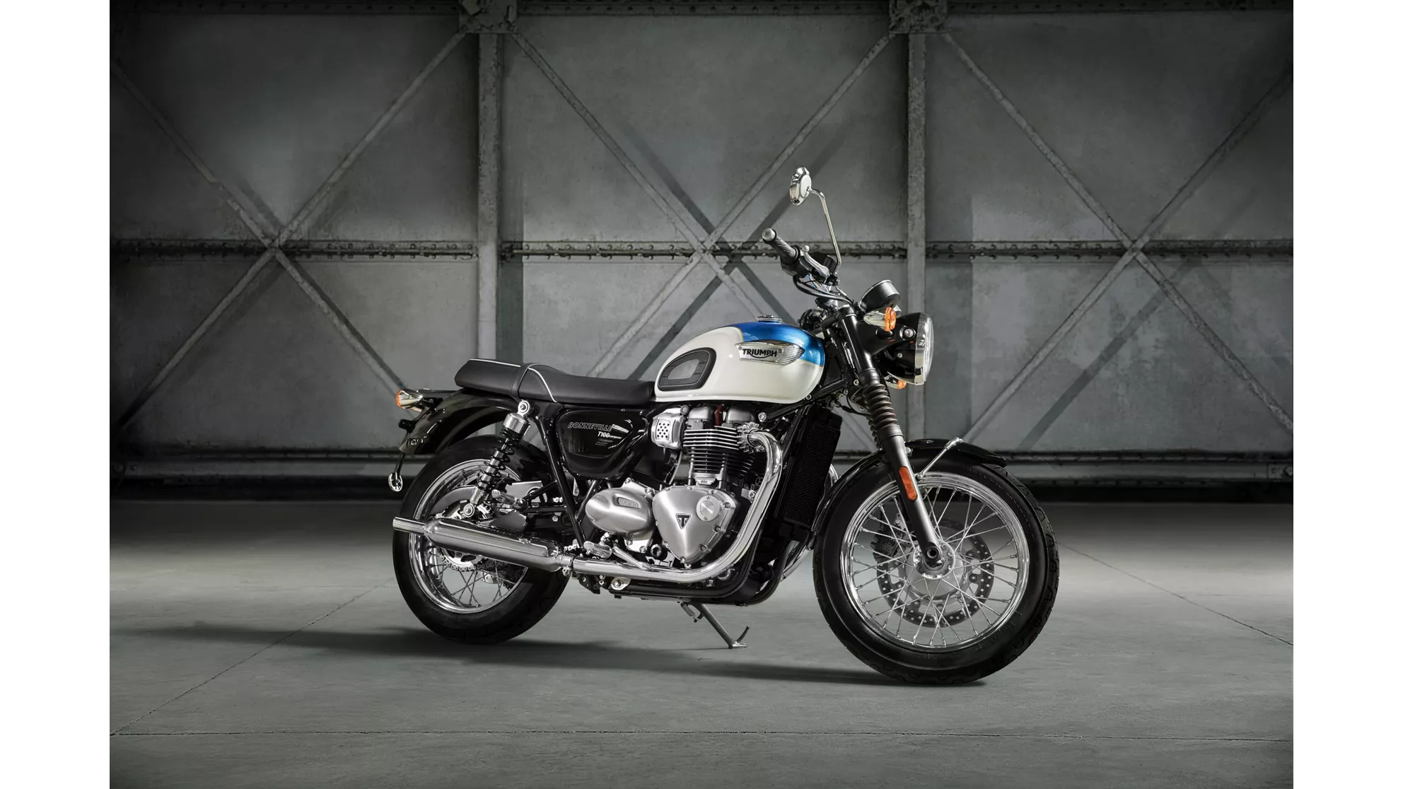 Triumph Bonneville T100 - Image 24 Triumph Bonneville T100 - Image 24