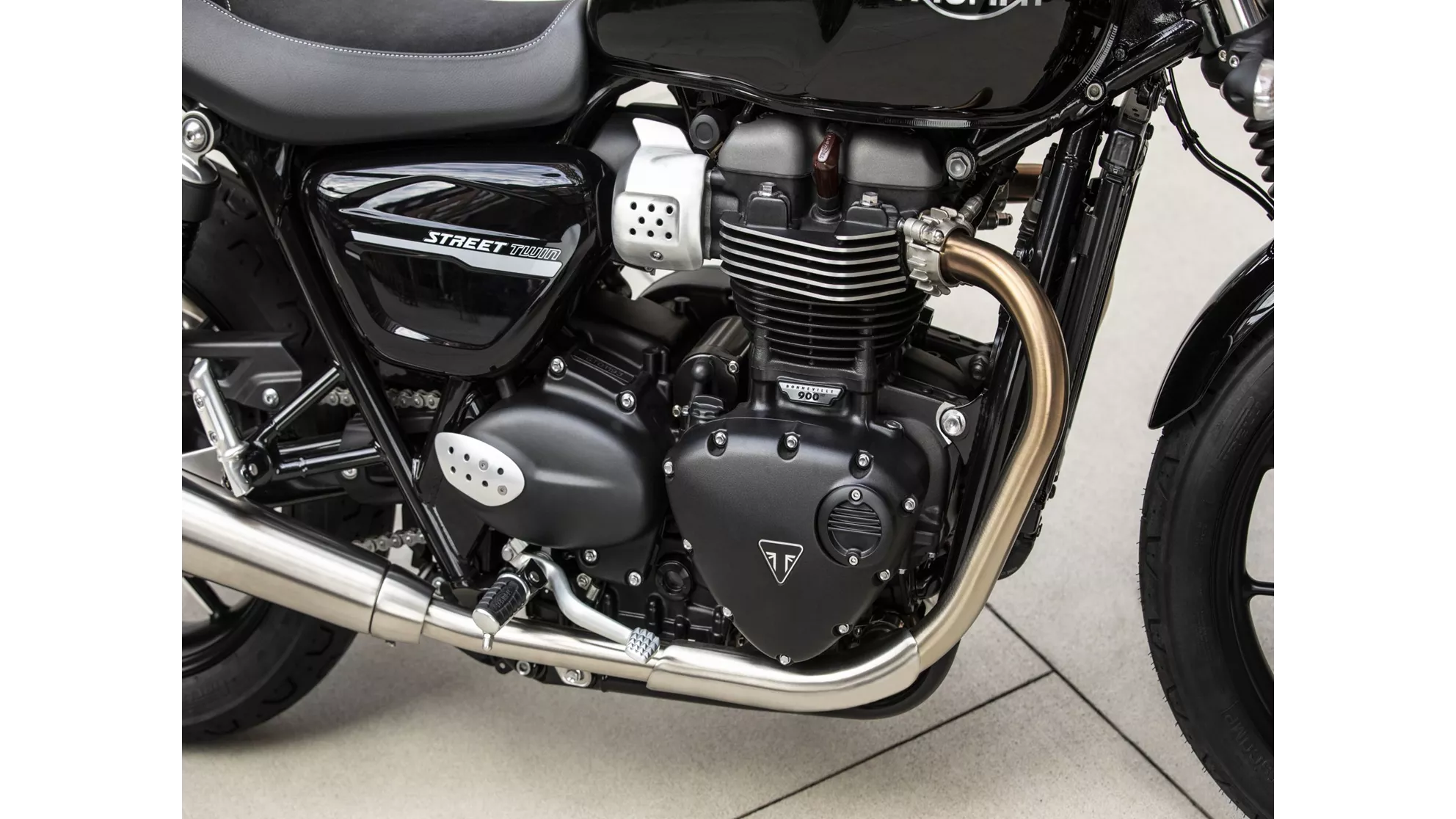 Triumph Street Twin - Image 9 Triumph Street Twin - Image 9