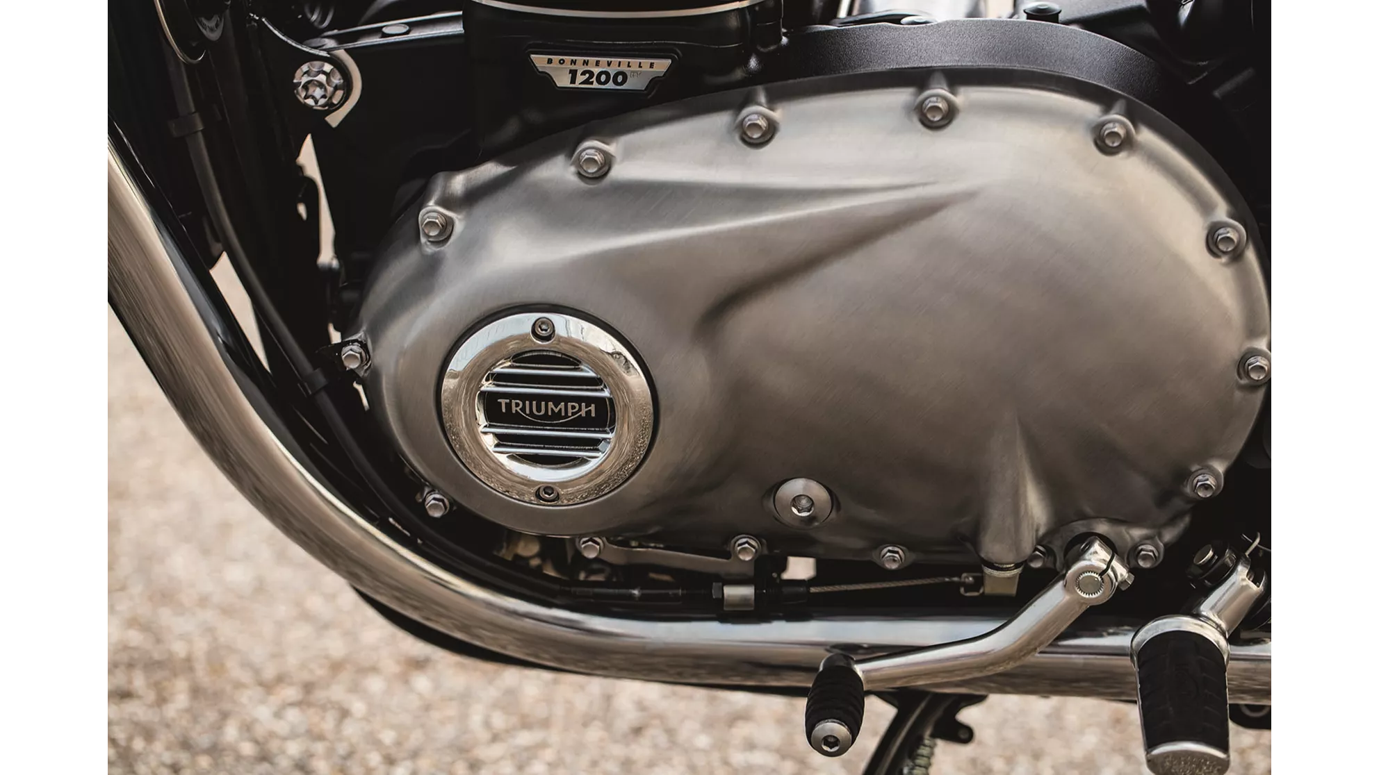 Triumph Bonneville T120 Black - Image 3 Triumph Bonneville T120 Black - Image 3