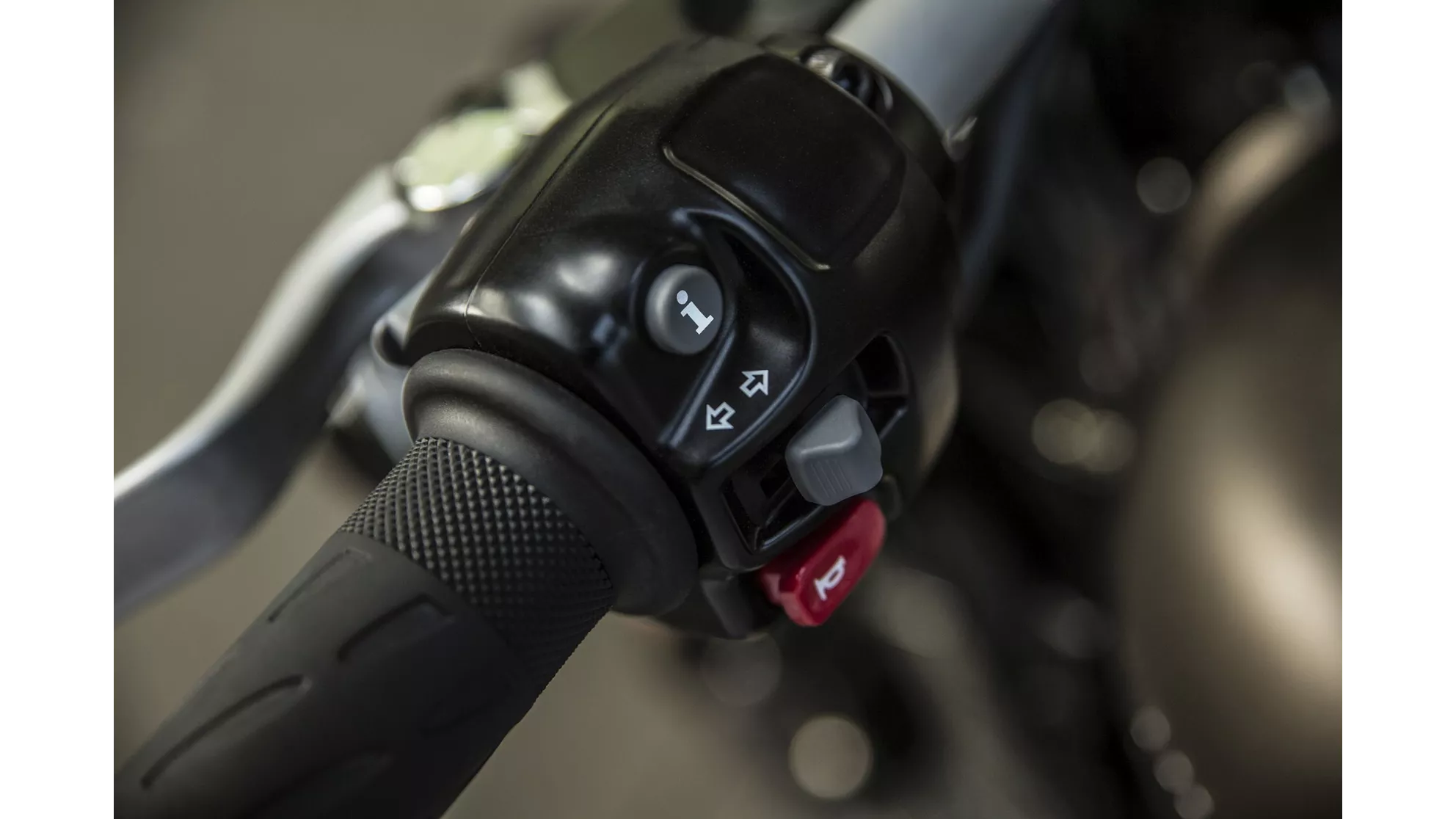 Triumph Bonneville Bobber - Image 22 Triumph Bonneville Bobber - Image 22