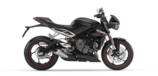 Triumph Street Triple 765 RS 2019 vs Ducati Monster S2R 800 2005