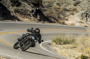 Triumph Speed Triple RS 2019 - Bild 15 Triumph Speed Triple RS 2019 - Bild 15