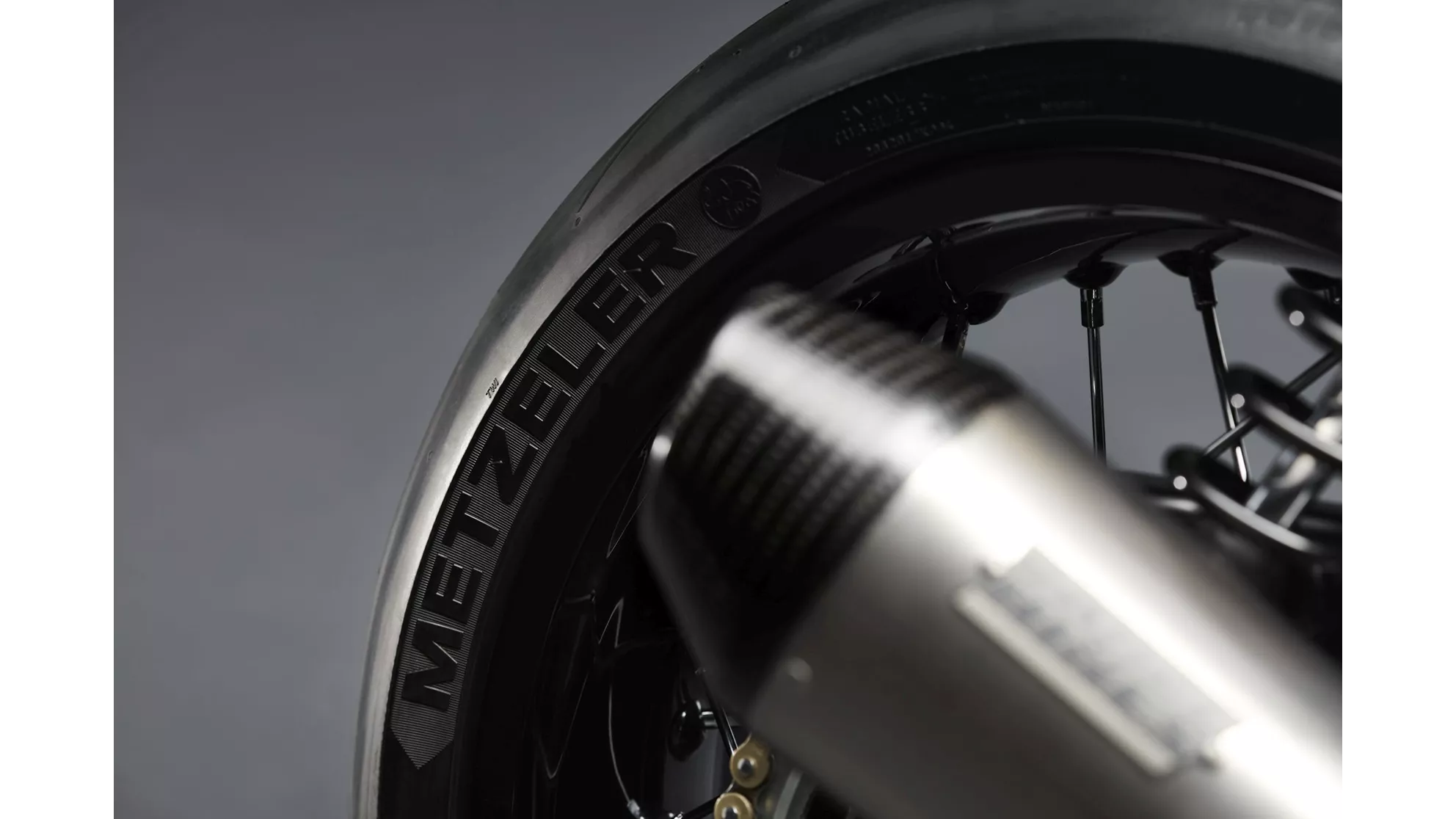 Triumph Thruxton TFC - Image 6 Triumph Thruxton TFC - Image 6