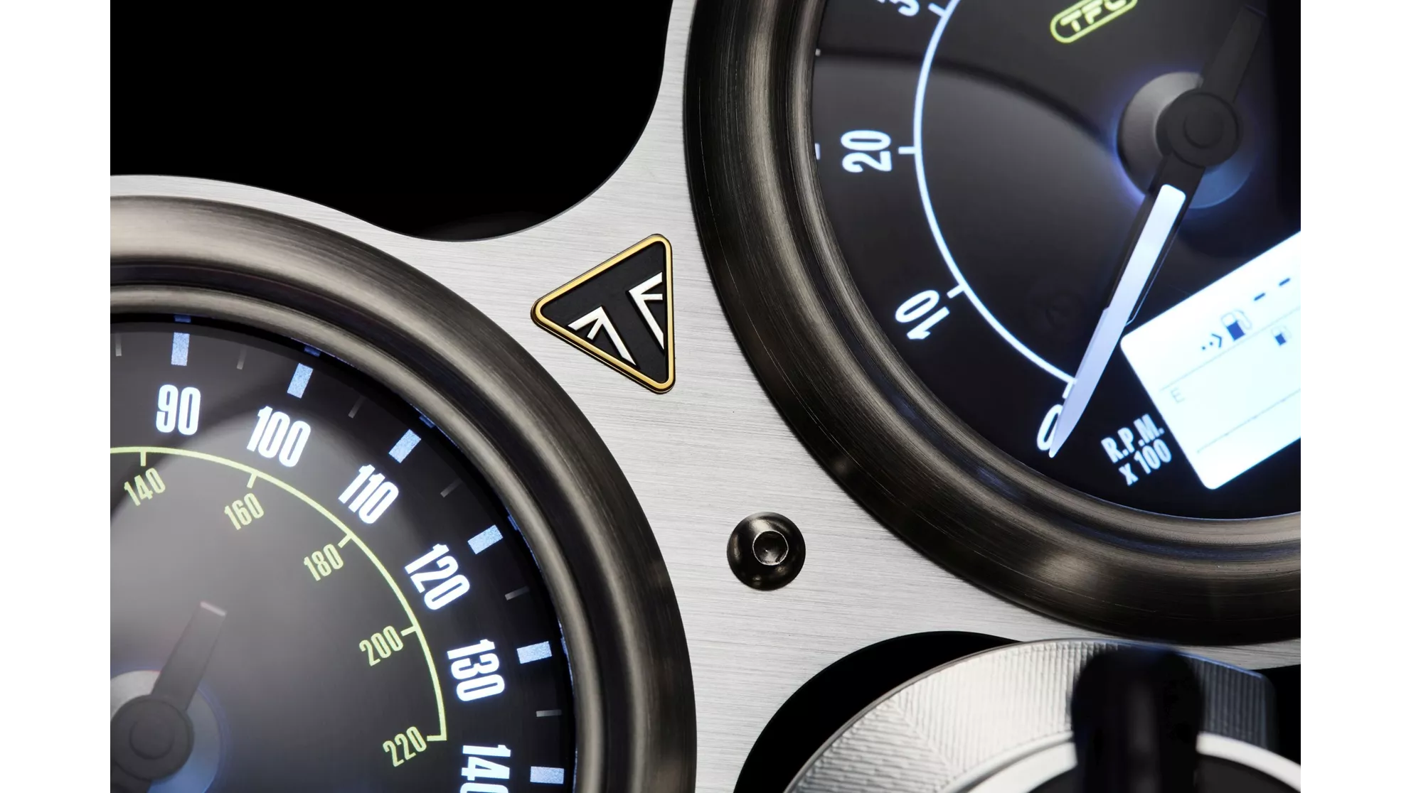 Triumph Thruxton TFC - Image 8 Triumph Thruxton TFC - Image 8