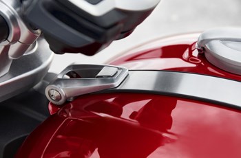 Triumph Rocket 3 R 2019 - Bild 16 Triumph Rocket 3 R 2019 - Bild 16