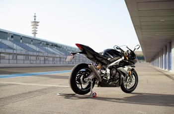 Triumph Daytona 765 Moto2 2019 - Bild 4 Triumph Daytona 765 Moto2 2019 - Bild 4