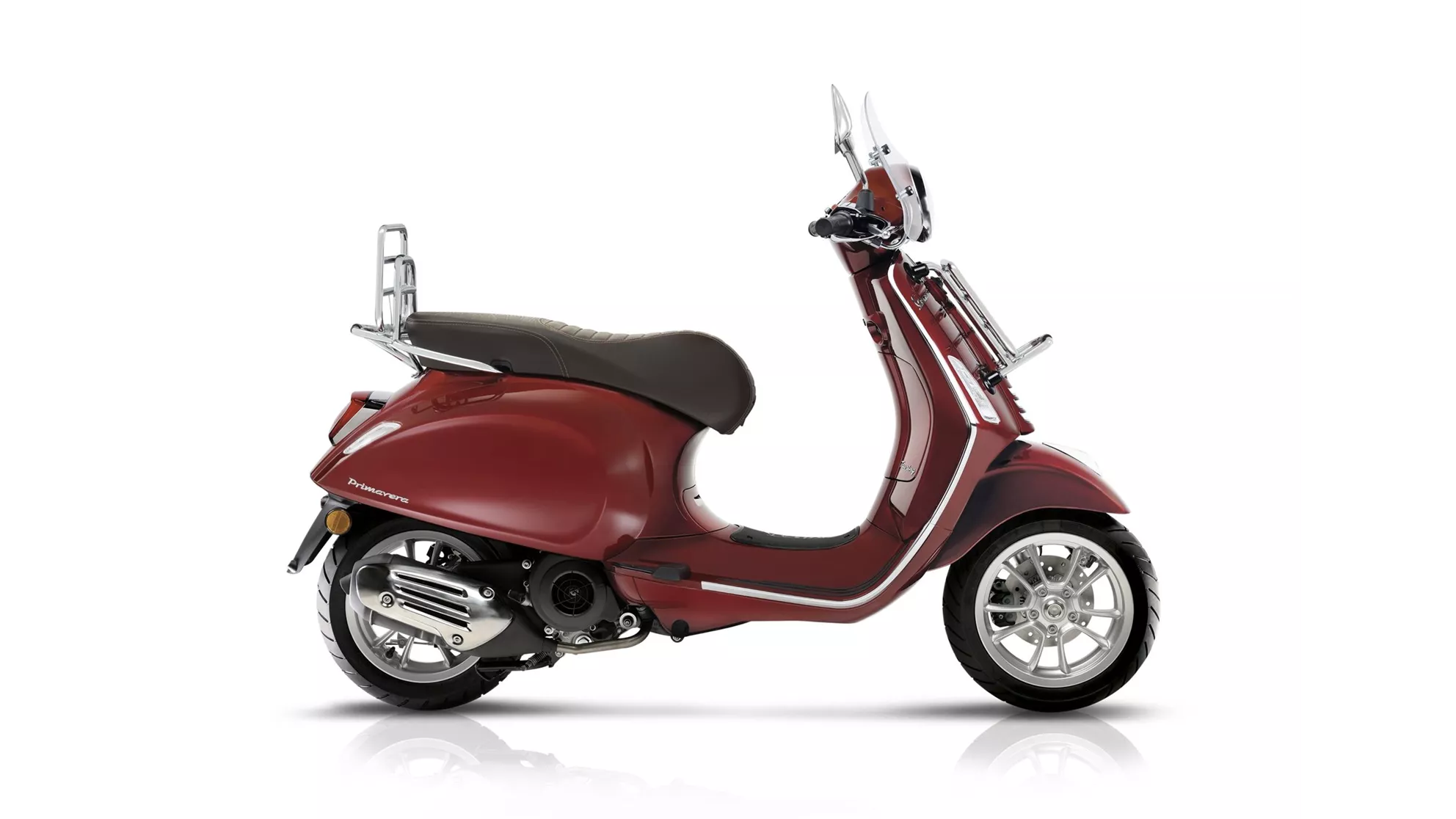 Vespa Primavera 50 Touring - Image 2 Vespa Primavera 50 Touring - Image 2