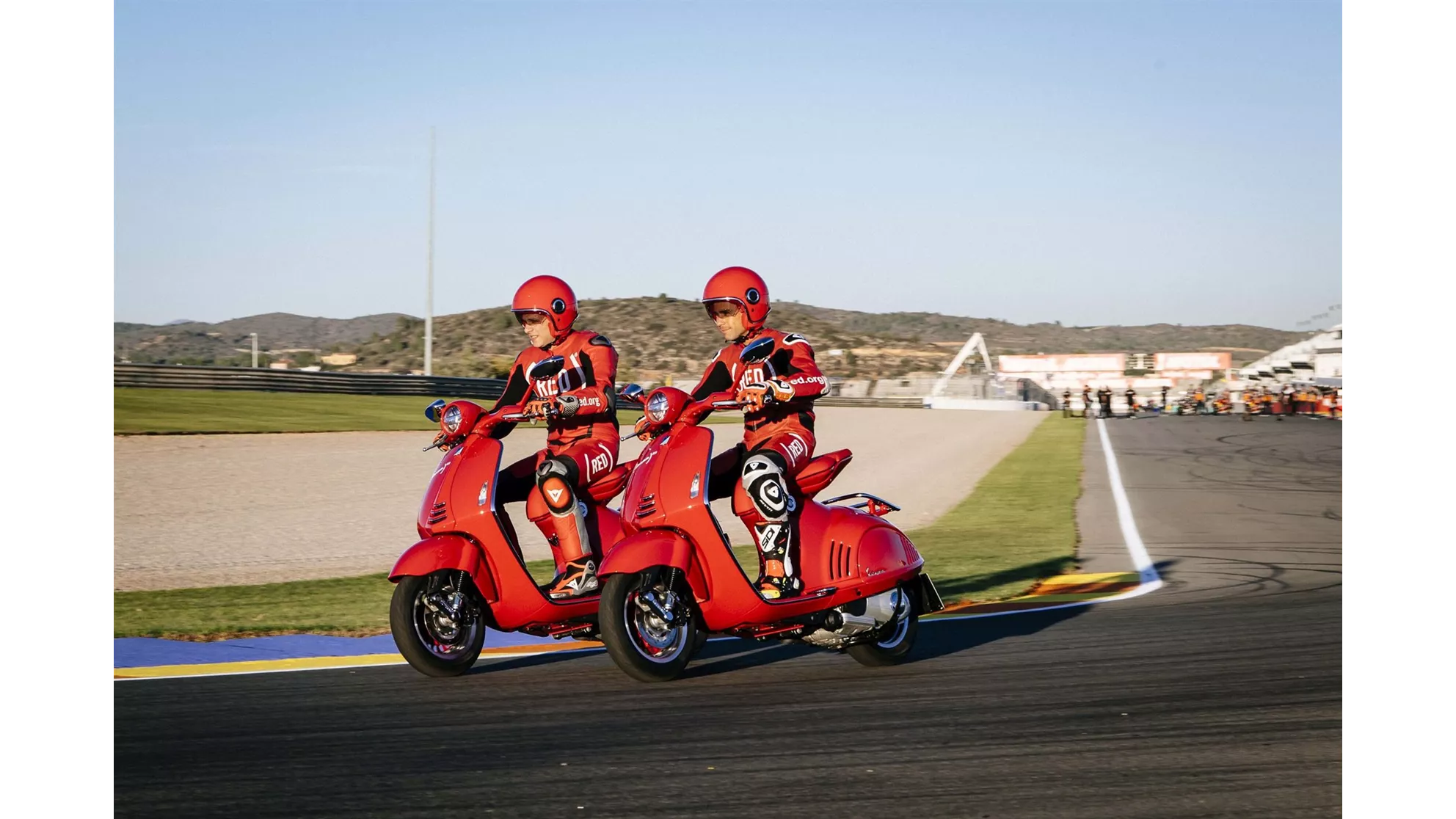 Vespa 946 125 i.e. 3V RED - Image 13 Vespa 946 125 i.e. 3V RED - Image 13
