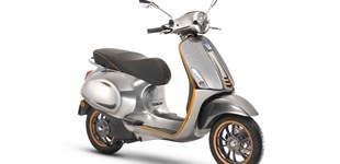 Vespa Elettrica X 2019 vs Vespa GTS 300 hpe 2019