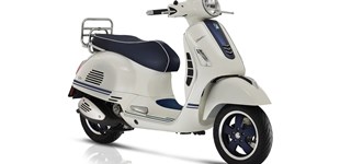 Vespa GTS 300 Yacht Club 2019 vs Vespa GTS 300 Super 2023