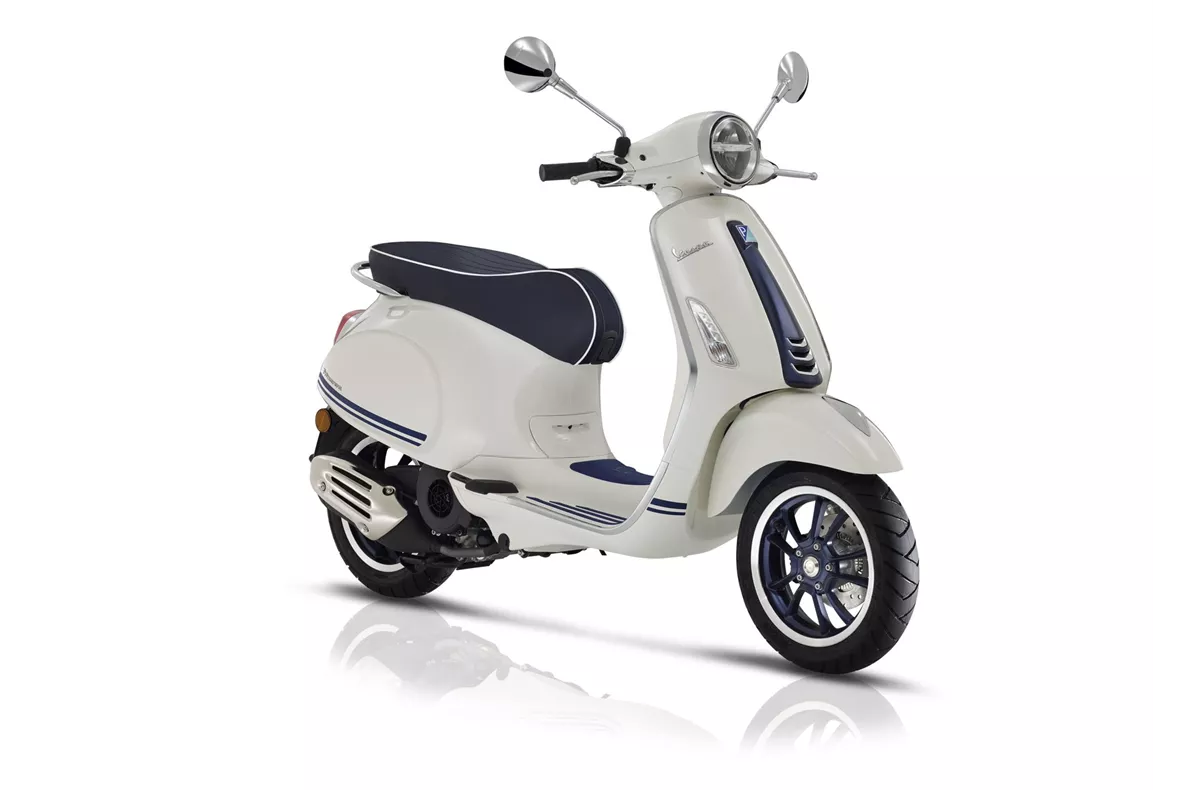 Vespa Primavera 125 Yacht Club Vespa Primavera 125 Yacht Club