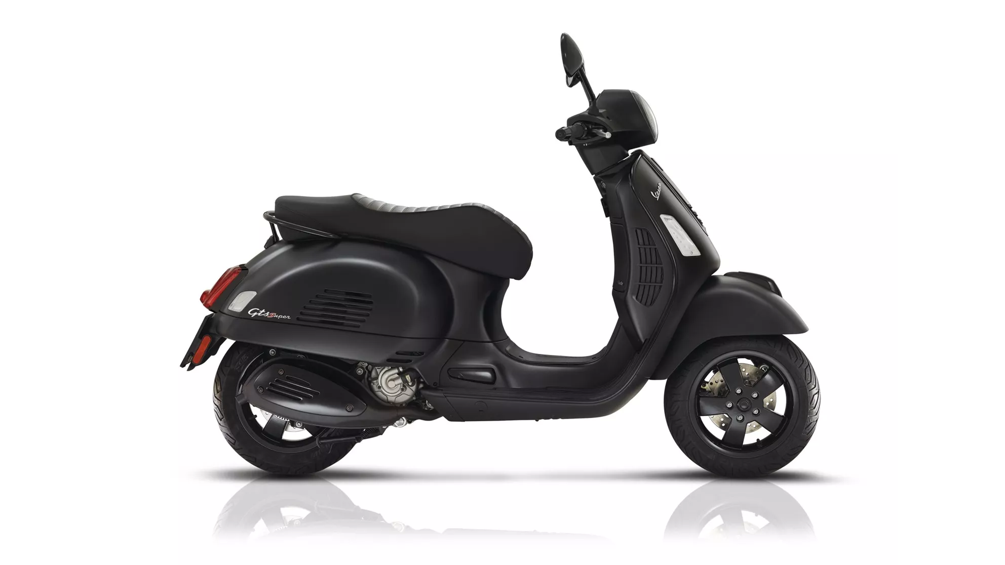 Vespa GTS 125 iGet Super Notte - Image 1 Vespa GTS 125 iGet Super Notte - Image 1