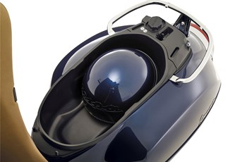 Vespa GTS 300 hpe 2019 - Bild 10 Vespa GTS 300 hpe 2019 - Bild 10