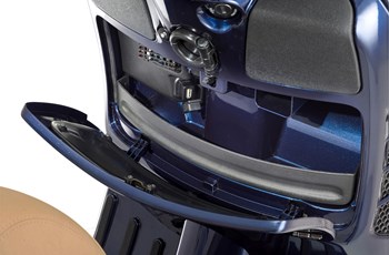 Vespa GTS 300 hpe 2019 - Bild 13 Vespa GTS 300 hpe 2019 - Bild 13