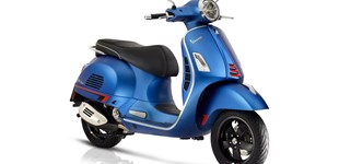 Vespa GTS 300 hpe Super Sport 2019 vs Vespa GTS 300 hpe Super Tech 2021