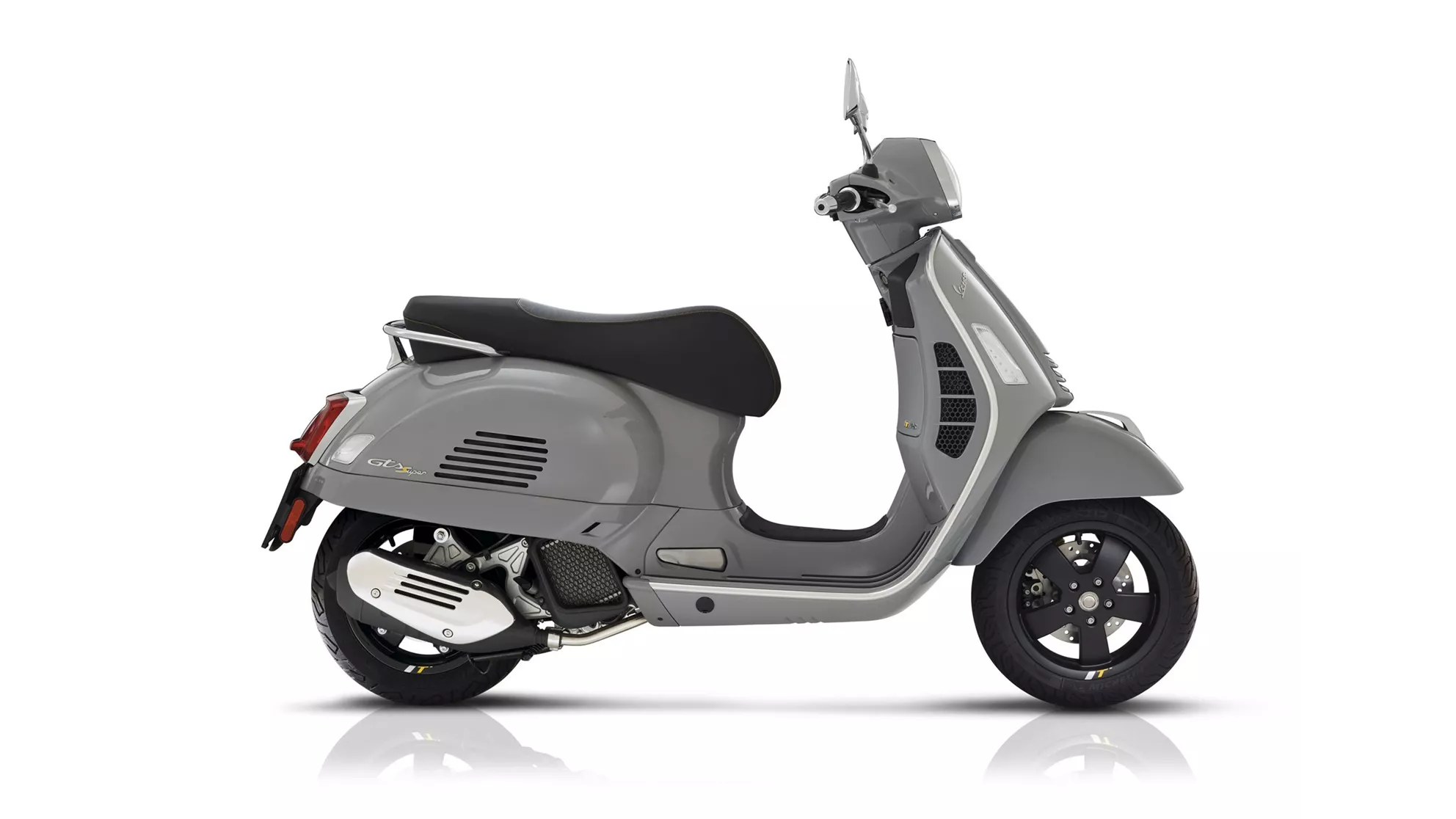 Vespa GTS 125ie Super Tech - Image 2 Vespa GTS 125ie Super Tech - Image 2