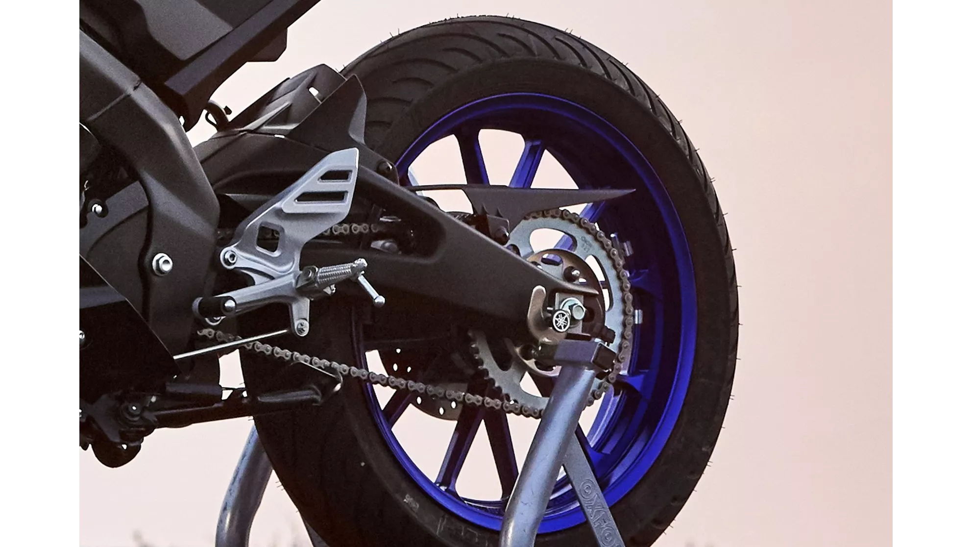 Yamaha R125 - Image 14 Yamaha R125 - Image 14