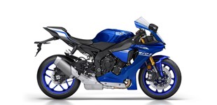 Yamaha R1 2019 vs Suzuki GSX-R 1000 2005