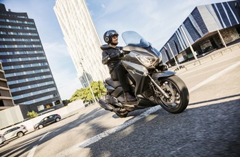 Yamaha XMAX 400 2019 - Bild 26 Yamaha XMAX 400 2019 - Bild 26
