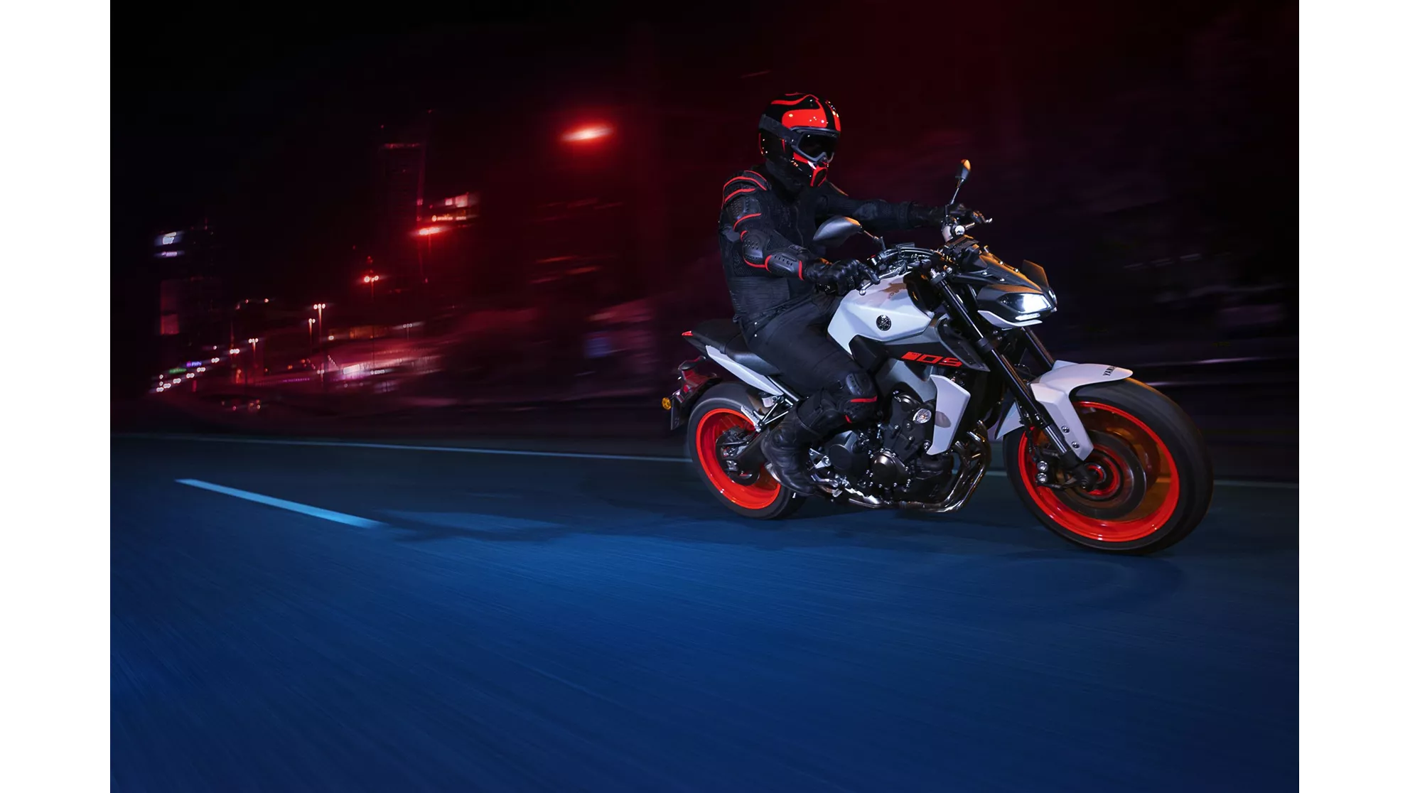 Yamaha MT-09 - Image 8 Yamaha MT-09 - Image 8