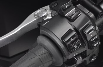 Yamaha FJR1300AE 2019 - Bild 15