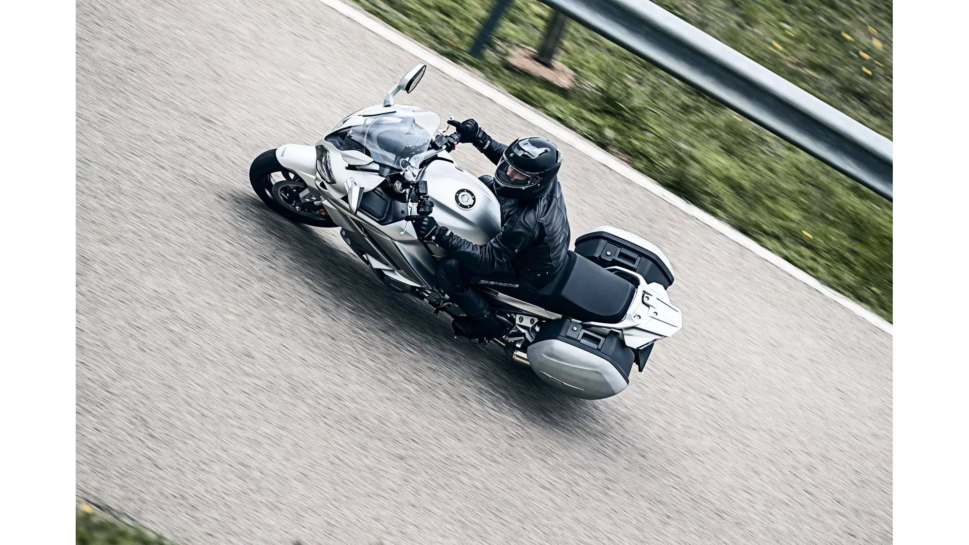 Yamaha FJR1300AE - Image 16 Yamaha FJR1300AE - Image 16