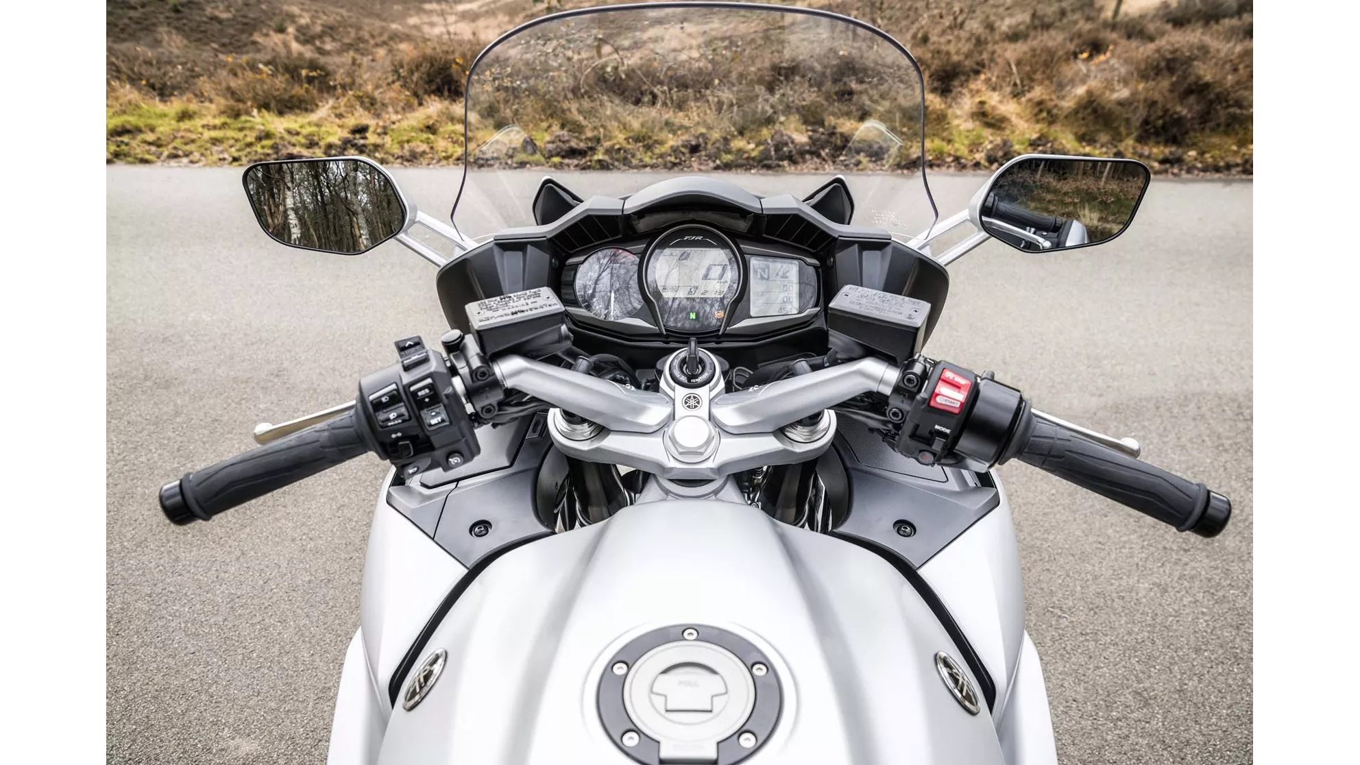 Yamaha FJR1300AE - Image 19 Yamaha FJR1300AE - Image 19