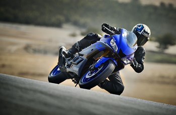 Yamaha R3 2019 - Bild 3 Yamaha R3 2019 - Bild 3