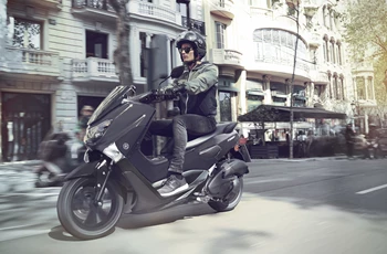 Yamaha NMAX 125 2019 - Bild 2 Yamaha NMAX 125 2019 - Bild 2