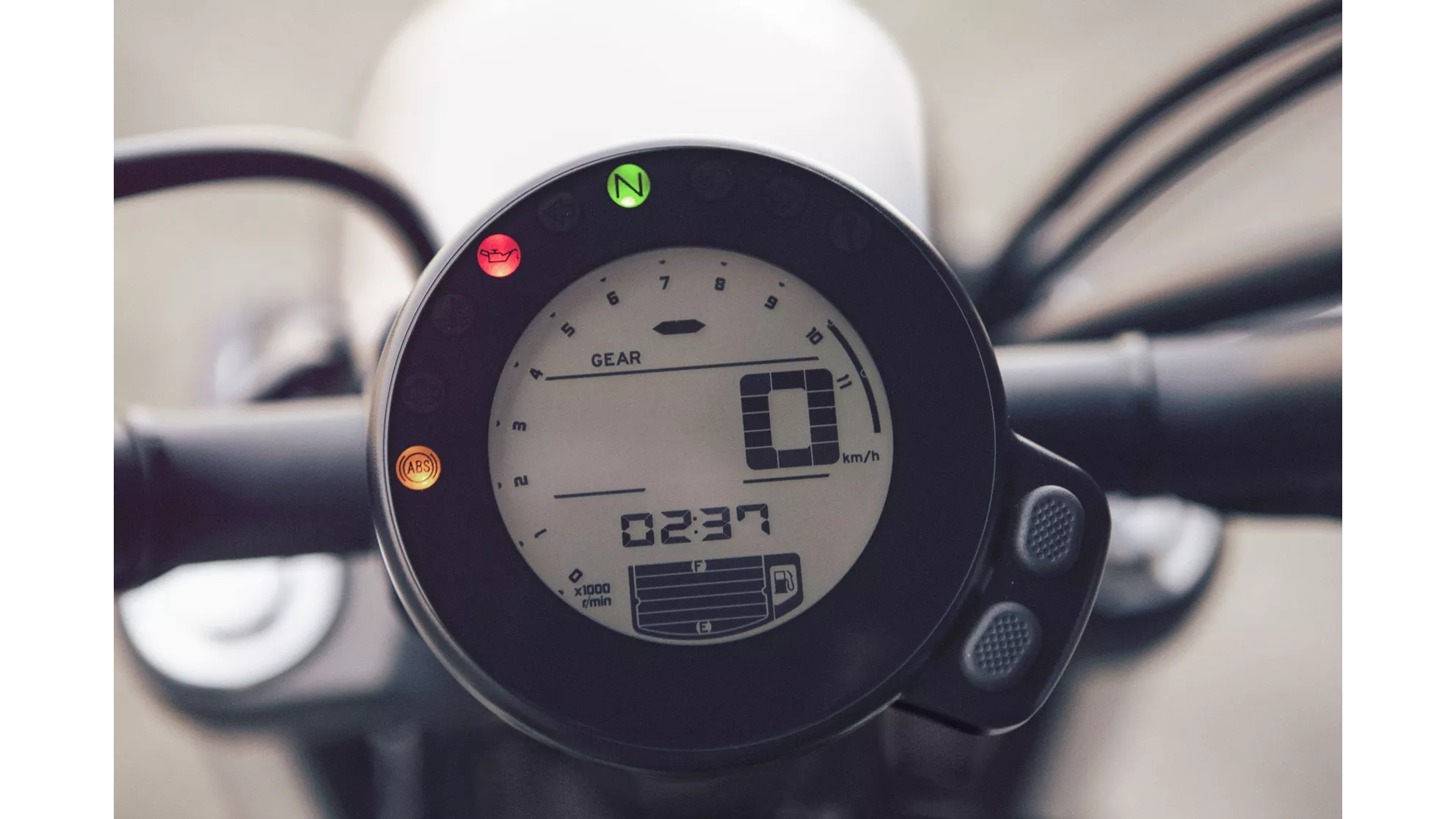 Yamaha XSR700 - Image 13 Yamaha XSR700 - Image 13